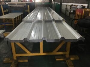 Hasil produksi atap spandek PT MMMA yang sudah dikemas rapi dan siap dikirim dari pabrik